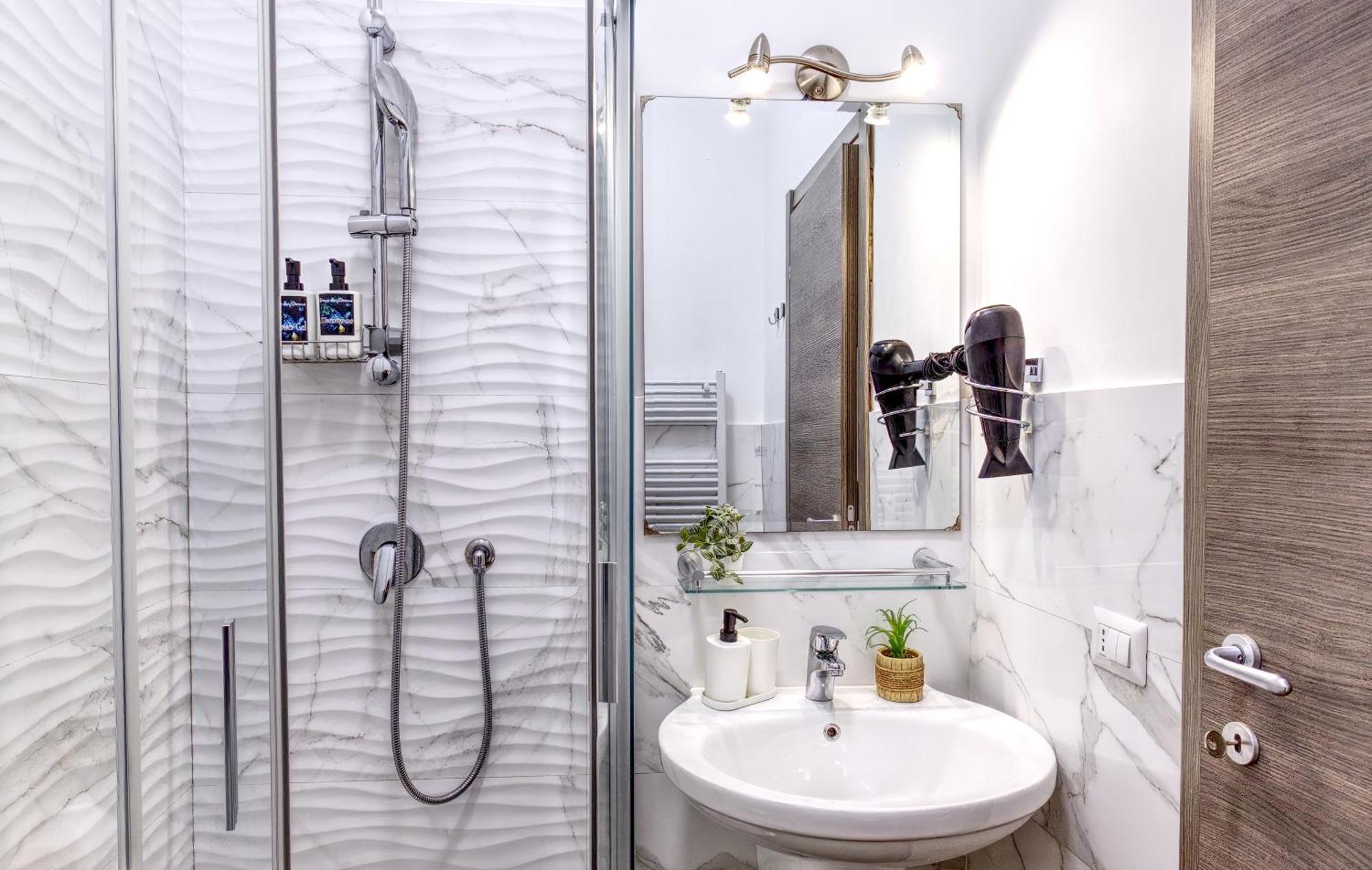Intero Nel Cuore Di // Metro A~b~c Appartement